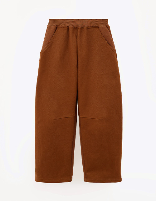 Вид спереди