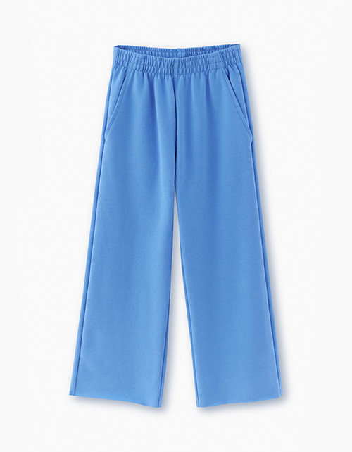 Вид спереди