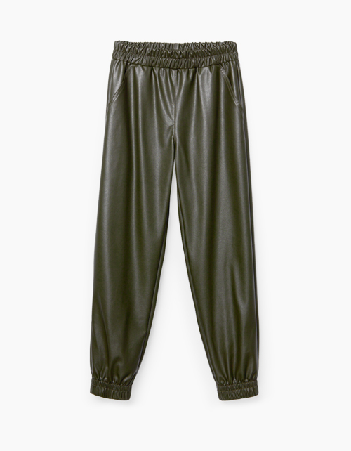 Вид спереди