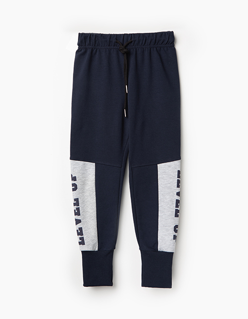 Вид спереди