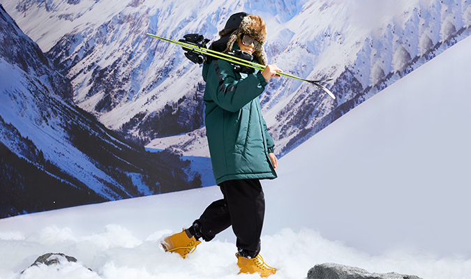 OUTERWEAR.BOYS 25/26 8-13 лет